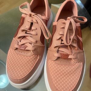 Nike Women's Coral Sneakers